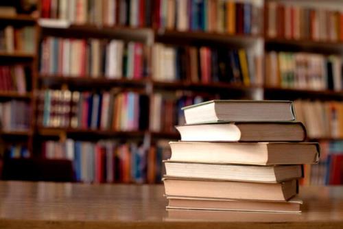 درگذشت یک نویسنده و شروع ثبت نام اصحاب رسانه برای نمایشگاه کتاب