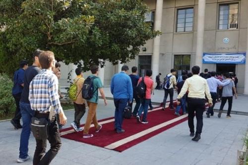 کدام دانشجویان ۱۵ آبان مجاز به ورود به دانشگاه نیستند