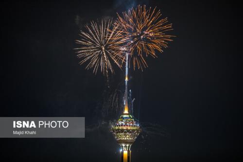 آسمان برج میلاد در نیمه شعبان نورباران می شود