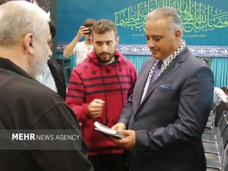 وزیر فرهنگ لبنان از غرفه ایران بازید کرد