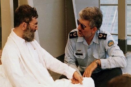 کارنامه منصور از کوشش برای خودکفایی تا شهادت در جت استار