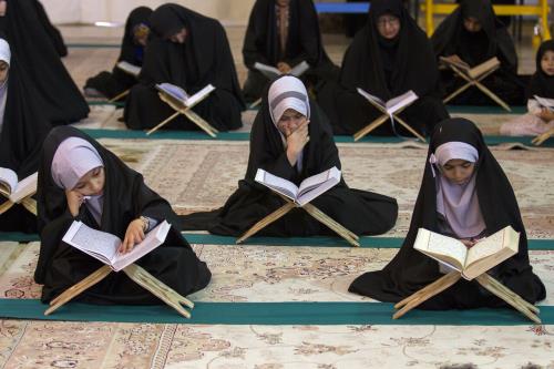 مؤسسات قرآنی کشور با چالش های مالی مواجهند
