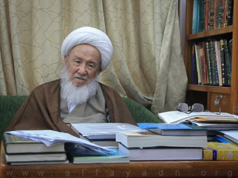 مرجعی که آیت الله خویی او را نور چشمش می دانست