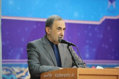 دانشگاه آزاد می تواند از پیشرفت علم و صنعت در كشور حمایت كند